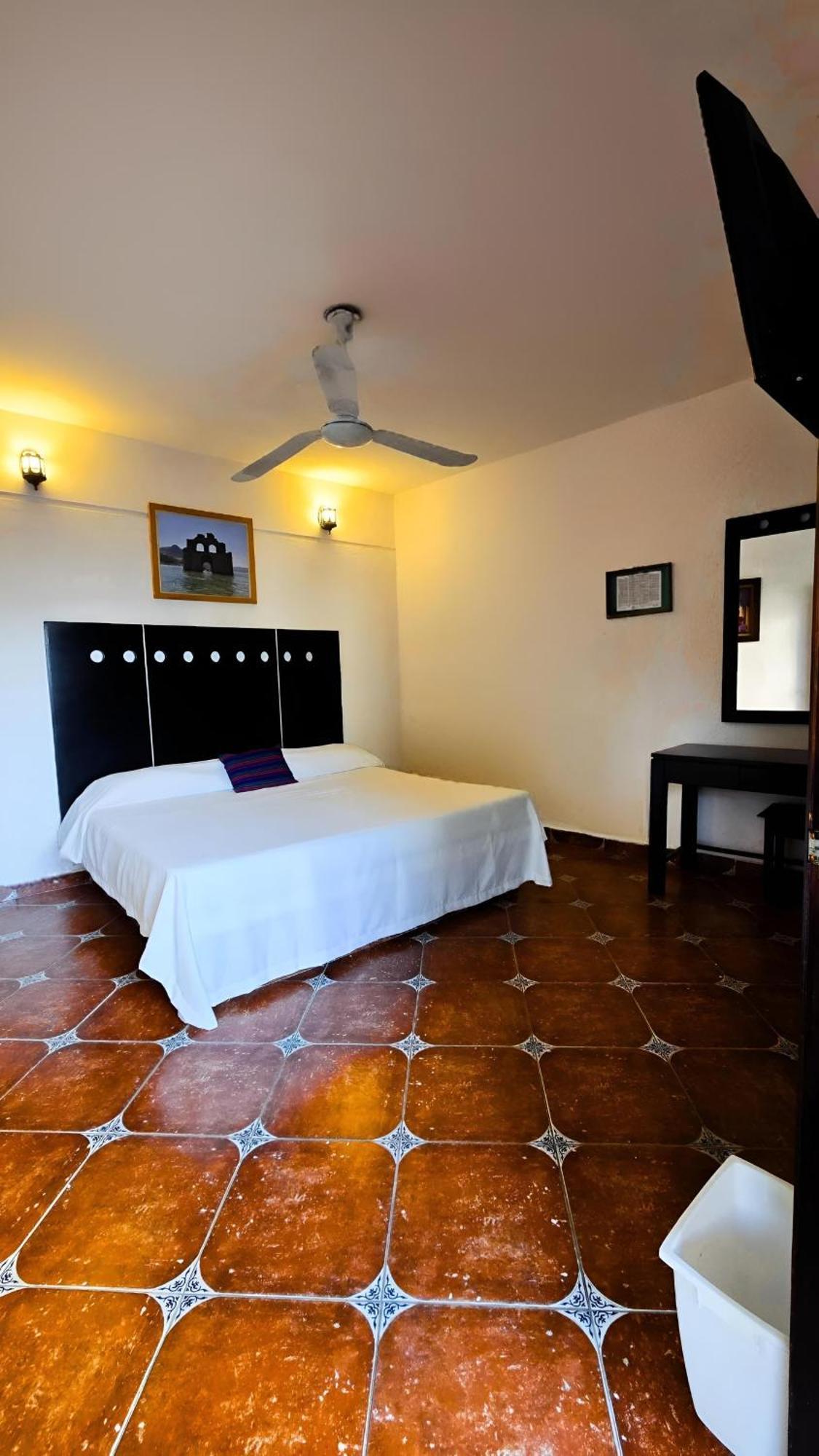 Tuxtla Gutiérrez Hotel Villa Esmeralda מראה חיצוני תמונה