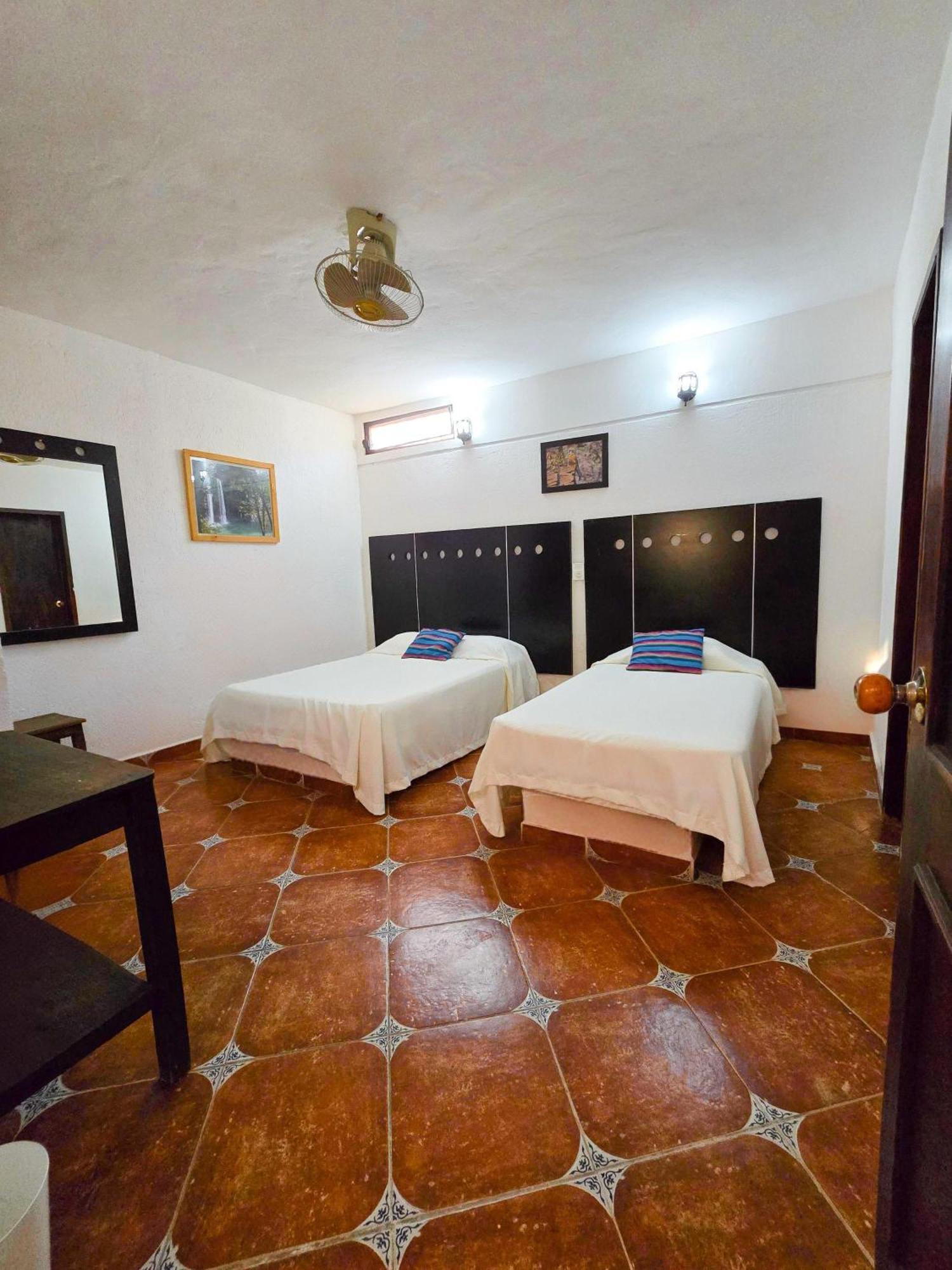 Tuxtla Gutiérrez Hotel Villa Esmeralda מראה חיצוני תמונה